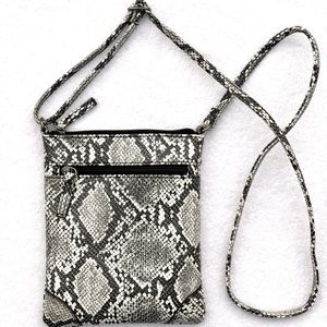 Crossbody adjustable strap purse NWOT